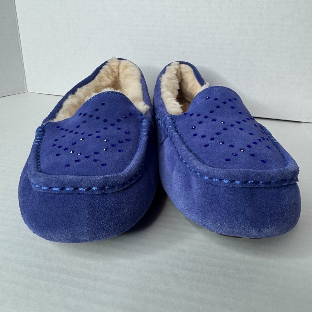 UGG Moccasins - Picture 5 of 9